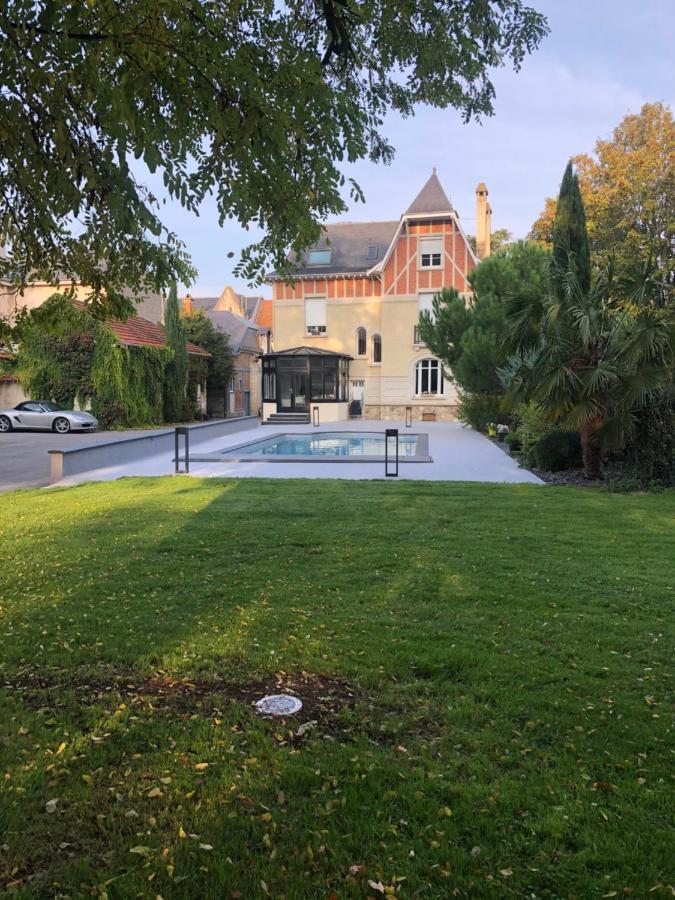 Hotel Le Pavillon De Nathalie Isles-sur-Suippe Exterior foto