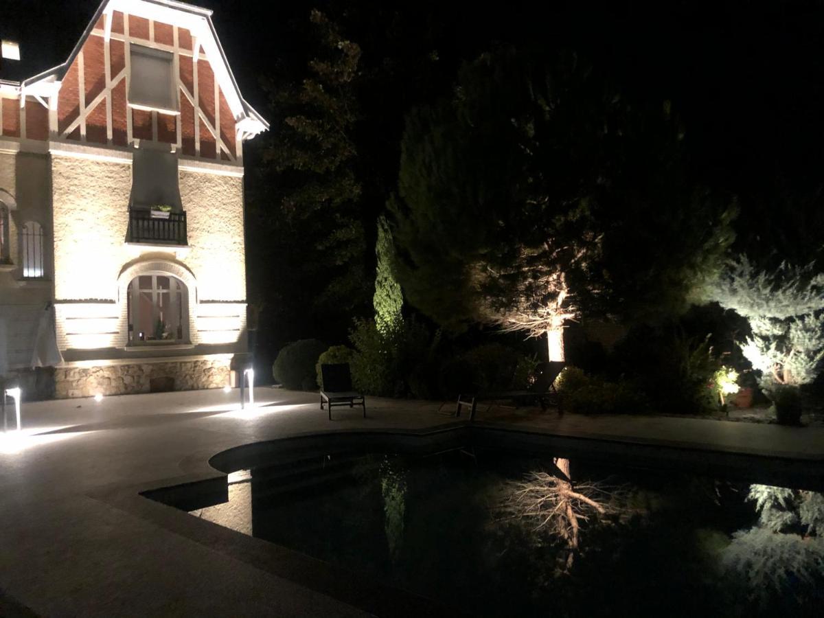 Hotel Le Pavillon De Nathalie Isles-sur-Suippe Exterior foto