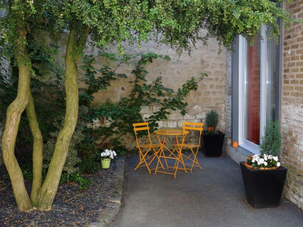 Hotel Le Pavillon De Nathalie Isles-sur-Suippe Exterior foto